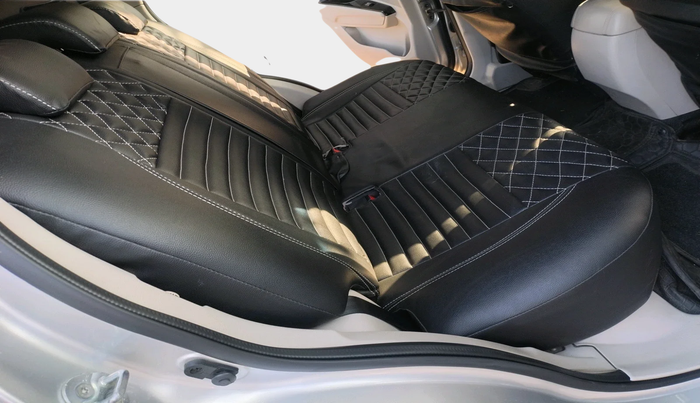 2019 Mahindra XUV300 W8 1.5 DIESEL, Diesel, Manual, 54,365 km, interior