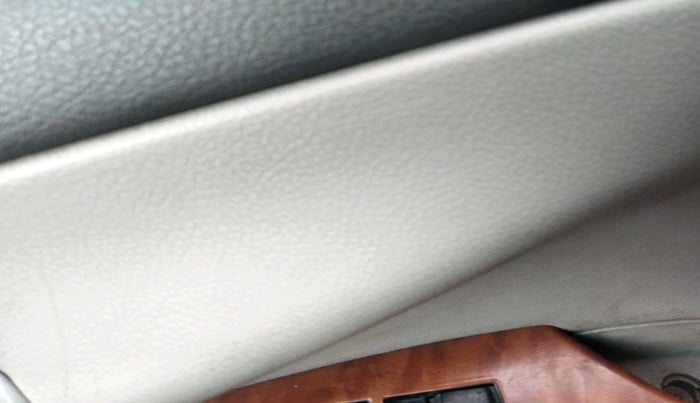 2011 Toyota Corolla Altis G PETROL, Petrol, Manual, 1,40,984 km, interior