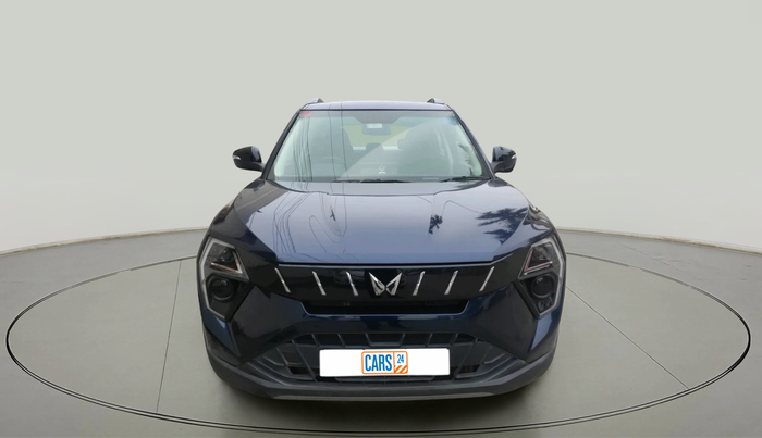 2024 Mahindra XUV 3XO AX5 1.2 L TCMPFI AT, Petrol, Automatic, 13,820 km, exterior