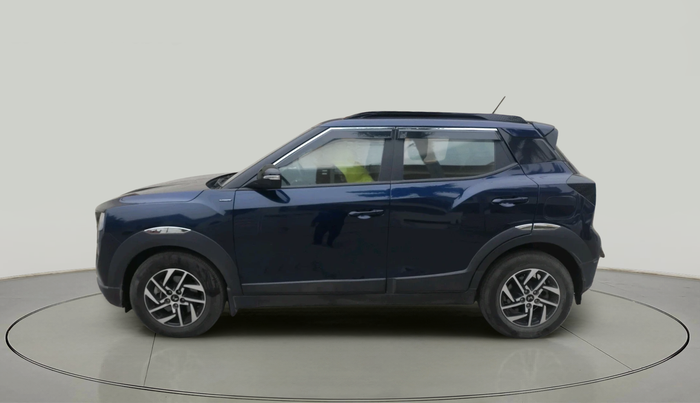 2024 Mahindra XUV 3XO AX5 1.2 L TCMPFI AT, Petrol, Automatic, 13,820 km, exterior