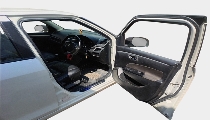 2013 Maruti Swift VXI, Petrol, Manual, 49,685 km, interior