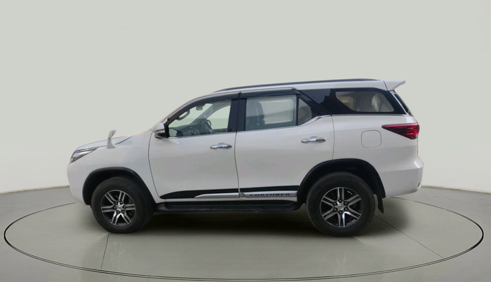 2017 Toyota Fortuner 2.8 4X2 MT, Diesel, Manual, 1,46,794 km, exterior