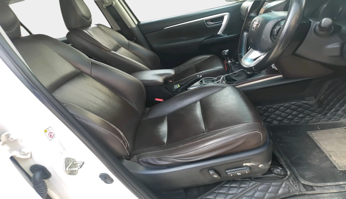 2017 Toyota Fortuner 2.8 4X2 MT, Diesel, Manual, 1,46,794 km, interior