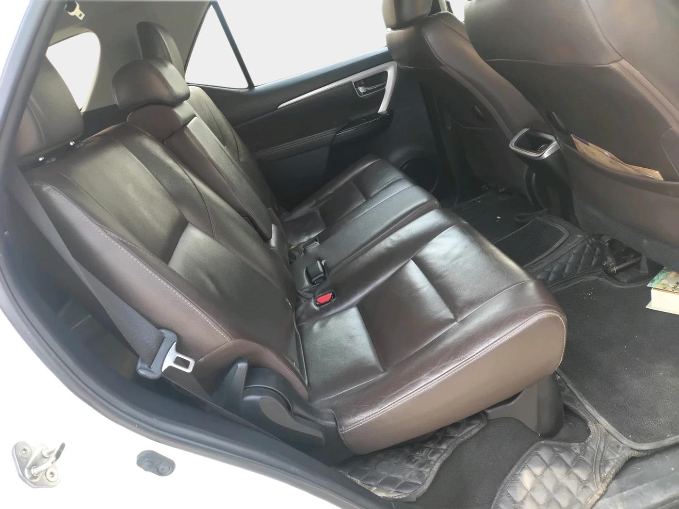 2017 Toyota Fortuner 2.8 4X2 MT, Diesel, Manual, 1,46,794 km, interior