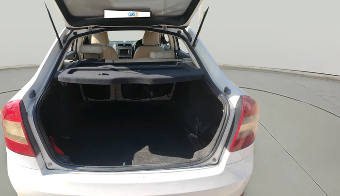 2013 Skoda Laura AMBIENTE 2.0 TDI CR AT, Diesel, Automatic, 1,14,354 km, exterior