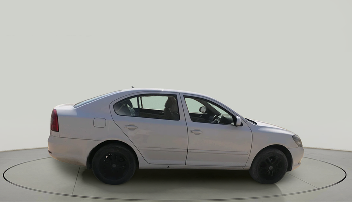 2013 Skoda Laura AMBIENTE 2.0 TDI CR AT, Diesel, Automatic, 1,14,354 km, exterior