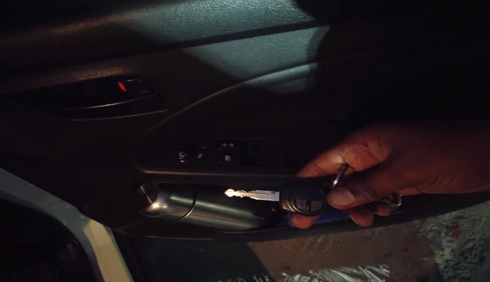 2024 Maruti BREZZA VXI, Petrol, Manual, 27,745 km, interior