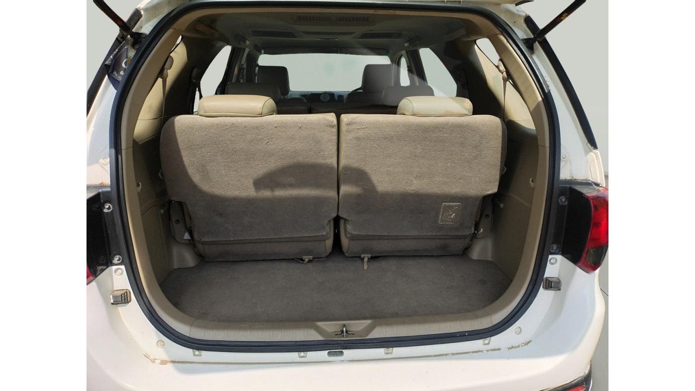 2015 Toyota Fortuner 3.0 SPORTIVO 4X2 AT, Diesel, Automatic, 2,06,954 km, exterior