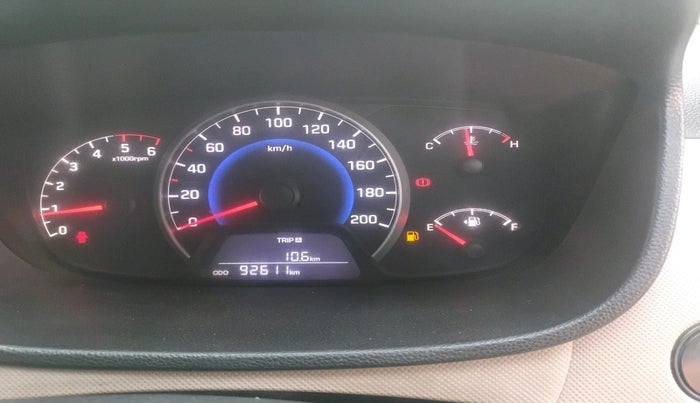 2014 Hyundai Grand i10 SPORTZ 1.1 CRDI, Diesel, Manual, 92,611 km, interior