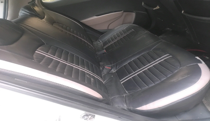 2014 Hyundai Grand i10 SPORTZ 1.1 CRDI, Diesel, Manual, 92,611 km, interior