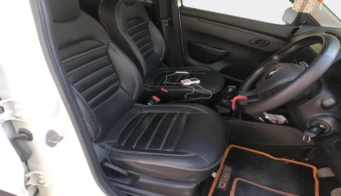2024 Renault Kwid RXL(O) 1.0L, Petrol, Manual, 10,574 km, interior