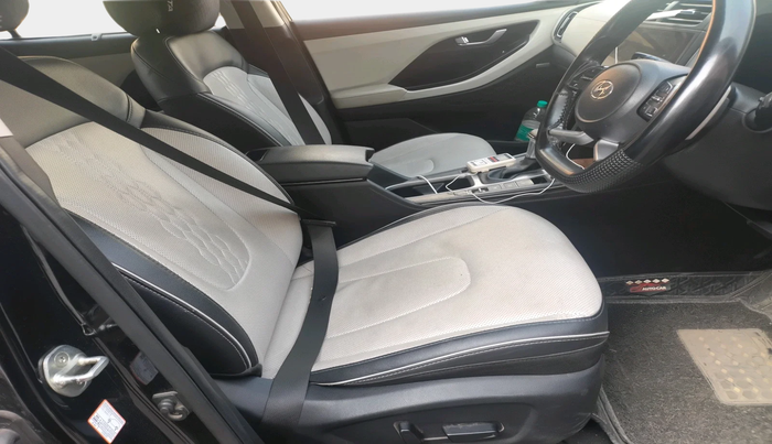 2022 Hyundai Creta SX (O) AT 1.5 DIESEL, Diesel, Automatic, 97,741 km, interior