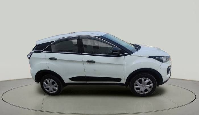 2022 Tata NEXON XE PETROL, Petrol, Manual, 35,262 km, exterior