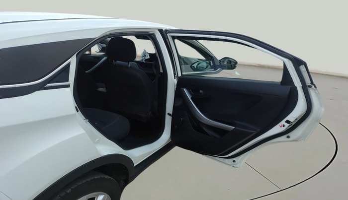 2022 Tata NEXON XE PETROL, Petrol, Manual, 35,262 km, interior