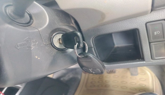 2011 Maruti Wagon R 1.0 LXI LPG, Petrol, Manual, 94,884 km, interior