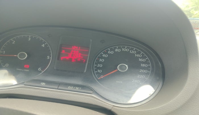 2013 Volkswagen Vento HIGHLINE DIESEL 1.6, Diesel, Manual, 1,81,268 km, interior