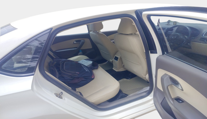 2013 Volkswagen Vento HIGHLINE DIESEL 1.6, Diesel, Manual, 1,81,268 km, interior