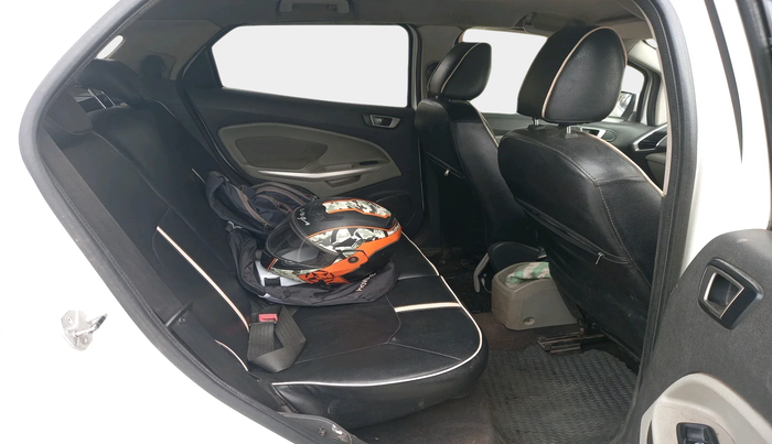 2013 Ford Ecosport TITANIUM 1.5L DIESEL, Diesel, Manual, 1,17,843 km, interior