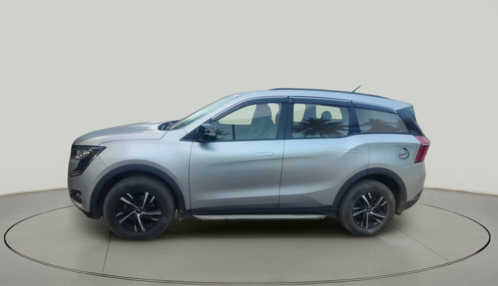 2022 Mahindra XUV700 AX3 D MT 5 STR, Diesel, Manual, 26,341 km, exterior