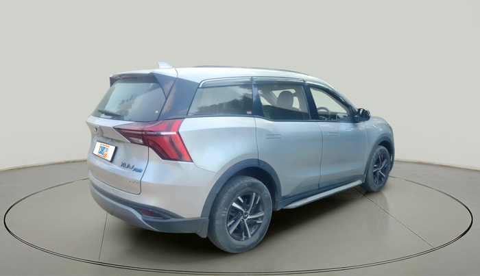 2022 Mahindra XUV700 AX3 D MT 5 STR, Diesel, Manual, 26,341 km, exterior