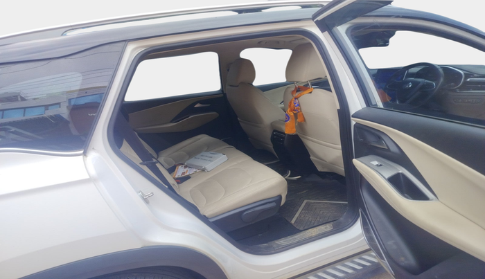2023 MG HECTOR SAVVY PRO 1.5 TURBO CVT PETROL, Petrol, Automatic, 25,675 km, interior