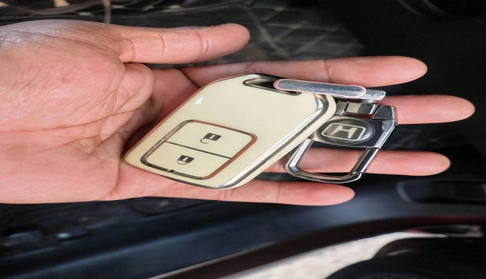 2016 Honda BR-V 1.5L I- DTEC V, Diesel, Manual, 1,12,301 km, interior