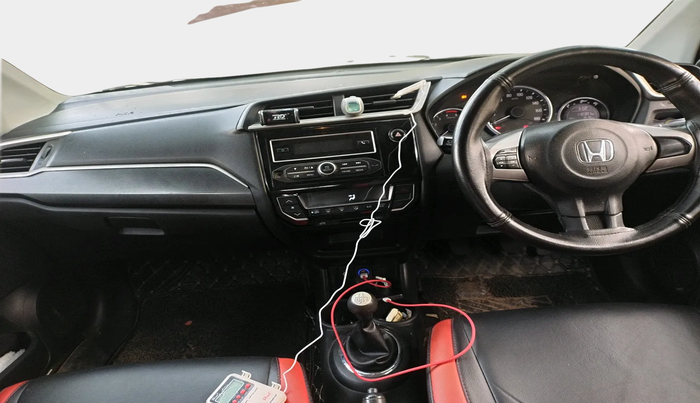 2016 Honda BR-V 1.5L I- DTEC V, Diesel, Manual, 1,12,301 km, interior