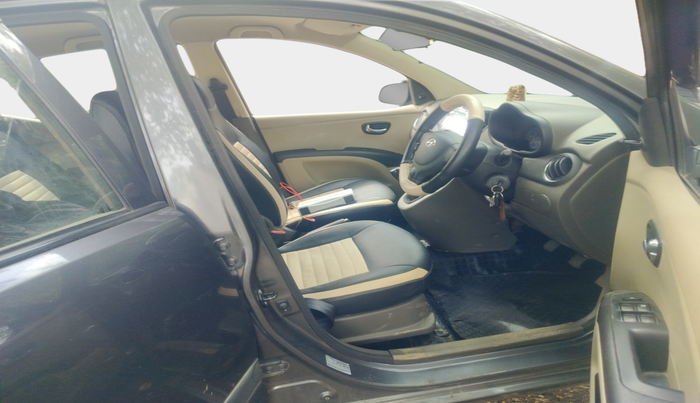 2012 Hyundai i10 MAGNA 1.1, Petrol, Manual, 49,578 km, interior
