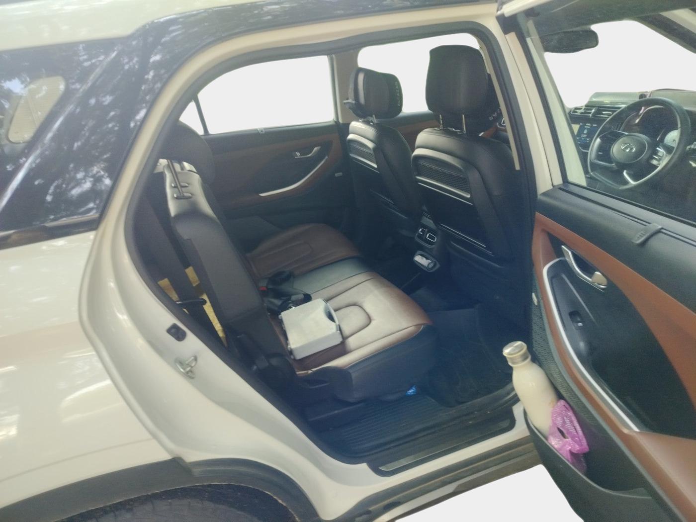 2022 Hyundai ALCAZAR PLATINUM 1.5 MT 7STR, Diesel, Manual, 64,865 km, interior