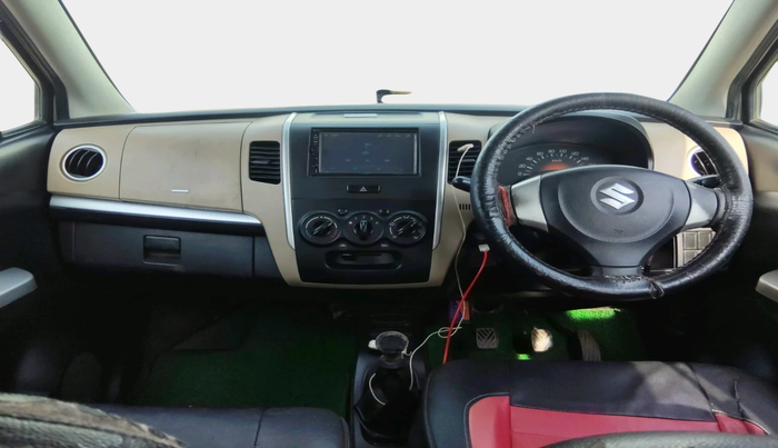 2017 Maruti Wagon R 1.0 LXI CNG, CNG, Manual, 1,43,482 km, interior