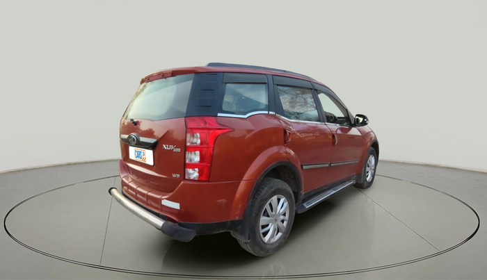 2017 Mahindra XUV500 W6, Diesel, Manual, 95,729 km, exterior