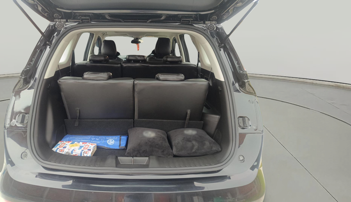 2024 MG HECTOR PLUS Select Pro 1.5 MT 7 STR, Petrol, Manual, 6,294 km, exterior