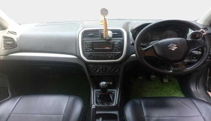 2016 Maruti Vitara Brezza VDI, Diesel, Manual, 99,113 km, interior
