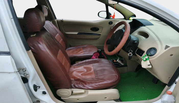 2012 Chevrolet Spark E 1.0, Petrol, Manual, 1,21,363 km, interior