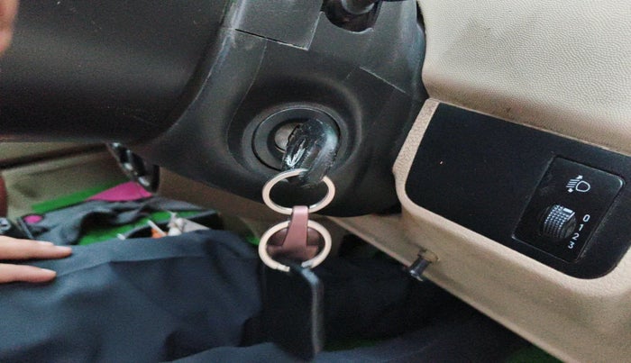 2012 Chevrolet Spark E 1.0, Petrol, Manual, 1,21,363 km, interior