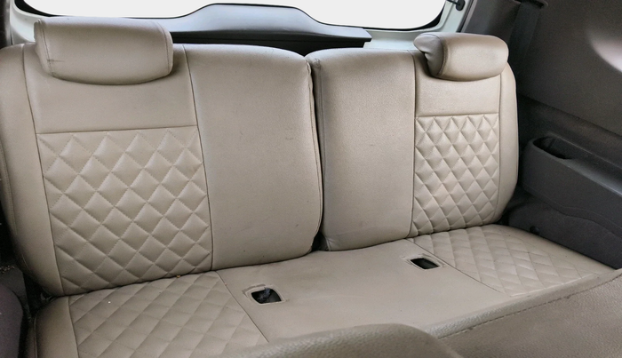 2018 Renault Lodgy 110 PS RXZ STEPWAY 8 STR, Diesel, Manual, 1,06,285 km, interior