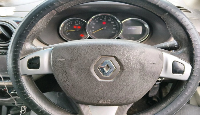 2018 Renault Lodgy 110 PS RXZ STEPWAY 8 STR, Diesel, Manual, 1,06,285 km, interior