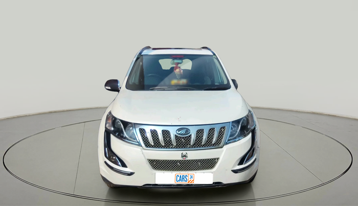 2017 Mahindra XUV500 W10, Diesel, Manual, 2,11,762 km, exterior