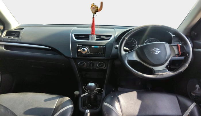 2013 Maruti Swift VXI, Petrol, Manual, 1,41,124 km, interior