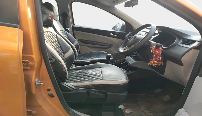 2022 Renault TRIBER RXZ, Petrol, Manual, 14,221 km, interior