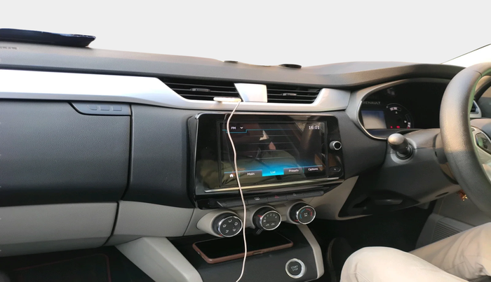 2022 Renault TRIBER RXZ, Petrol, Manual, 14,221 km, interior