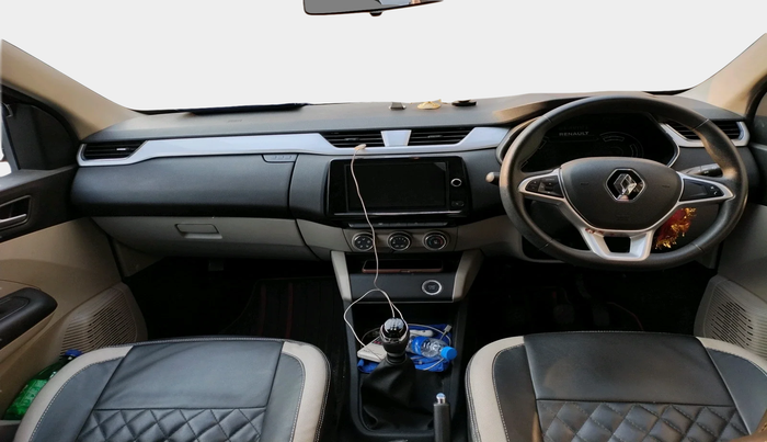 2022 Renault TRIBER RXZ, Petrol, Manual, 14,221 km, interior