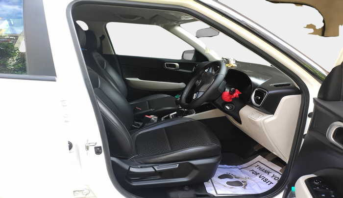 2022 Hyundai VENUE S PLUS 1.5 CRDI, Diesel, Manual, 45,423 km, interior