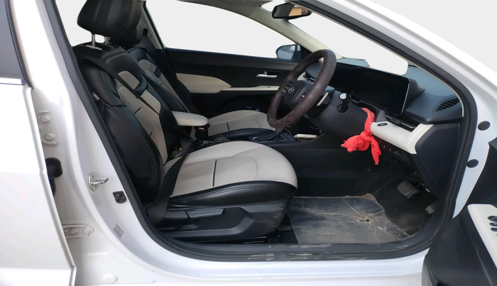 2024 Hyundai Verna  SX 1.5 MPI IVT, Petrol, Automatic, 33,056 km, interior