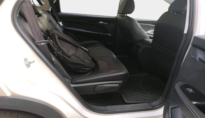 2020 MG HECTOR SHARP HYBRID 1.5 PETROL, Petrol, Manual, 30,977 km, interior