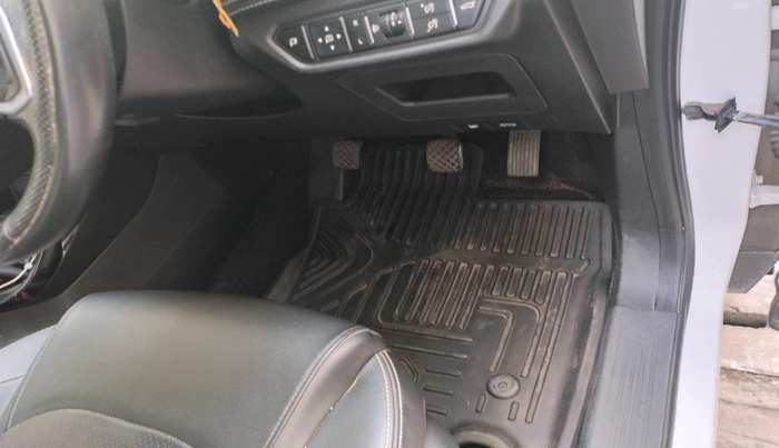 2020 MG HECTOR SHARP HYBRID 1.5 PETROL, Petrol, Manual, 30,977 km, interior