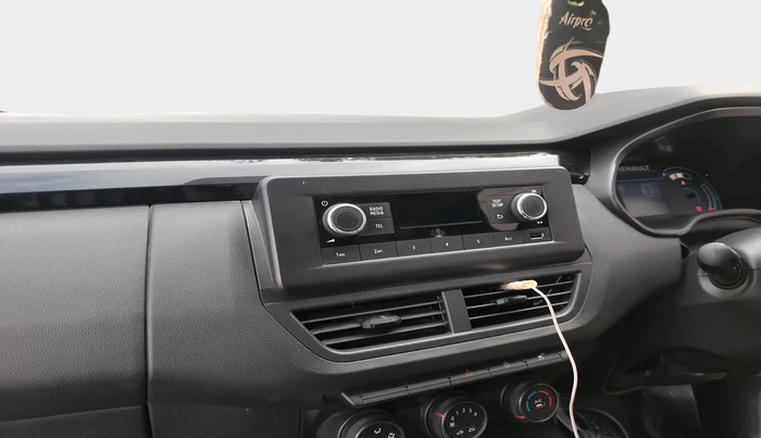 2024 Renault Kiger RXL MT, Petrol, Manual, 7,400 km, interior