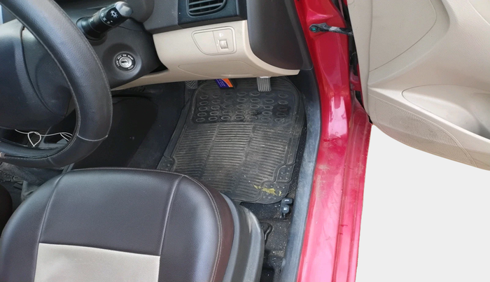 2017 Hyundai Eon ERA +, Petrol, Manual, 37,917 km, interior