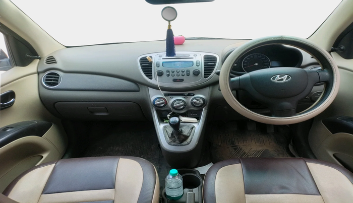 2015 Hyundai i10 SPORTZ 1.1, Petrol, Manual, 38,938 km, interior