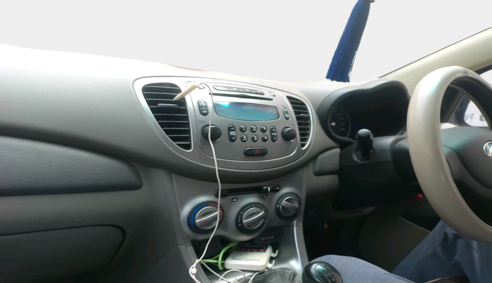 2015 Hyundai i10 SPORTZ 1.1, Petrol, Manual, 38,938 km, interior